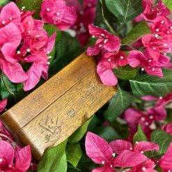 Alternative view of علبة الدبل الخشبية